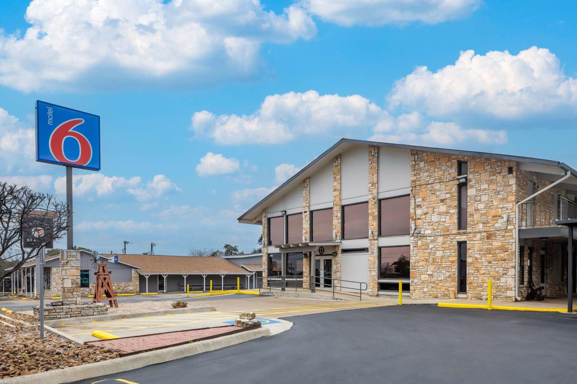 Motel 6-Boerne, Tx מראה חיצוני תמונה