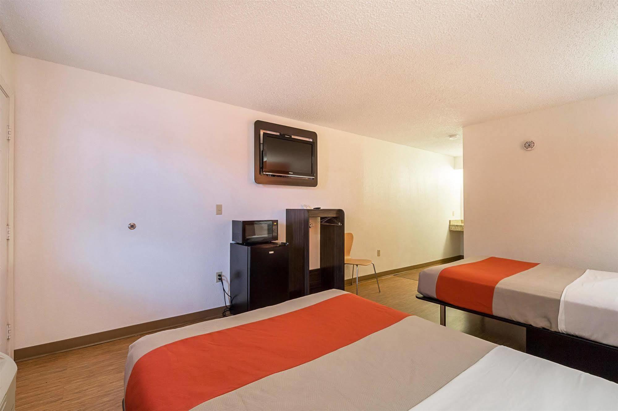 Motel 6-Boerne, Tx מראה חיצוני תמונה